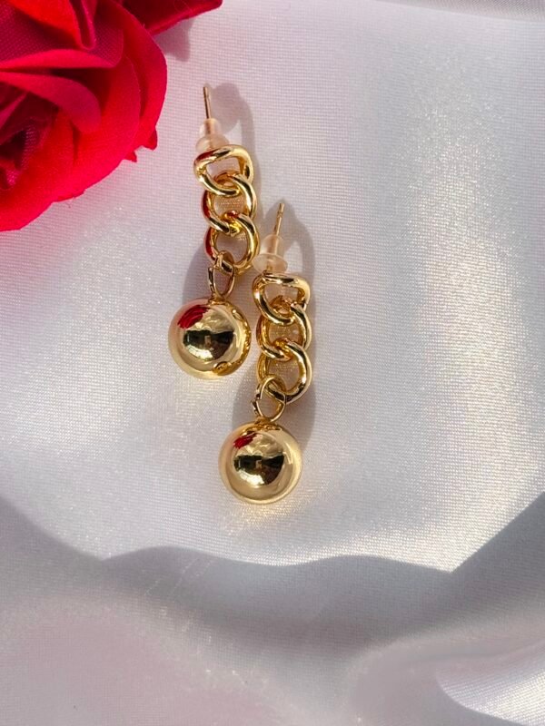 Gold Polished Chain Earrings with Circular Drop