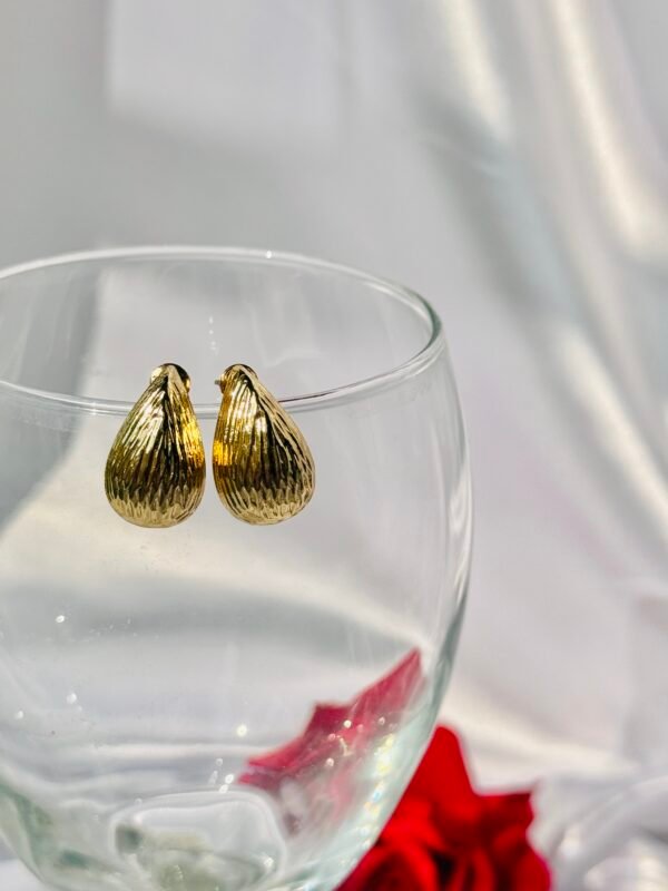 Gold Polished Berry-Shaped Earring - Image 2