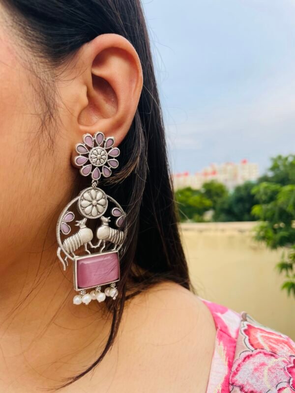 Vrishabh Vandanam Earring - Image 2