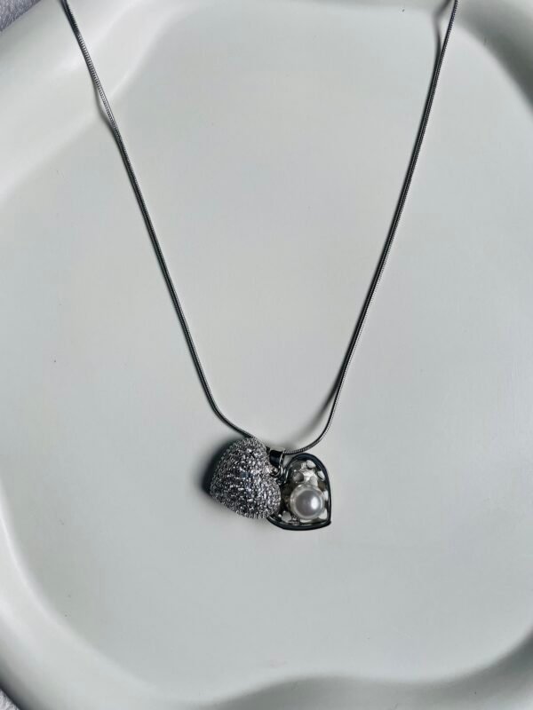 Heart shape - pearl pendant - Image 2