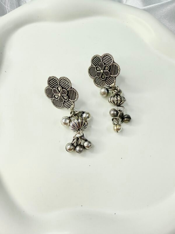 Silver Floral Drop Earrings.