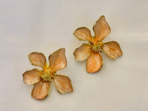 Peach Flower Earstuds